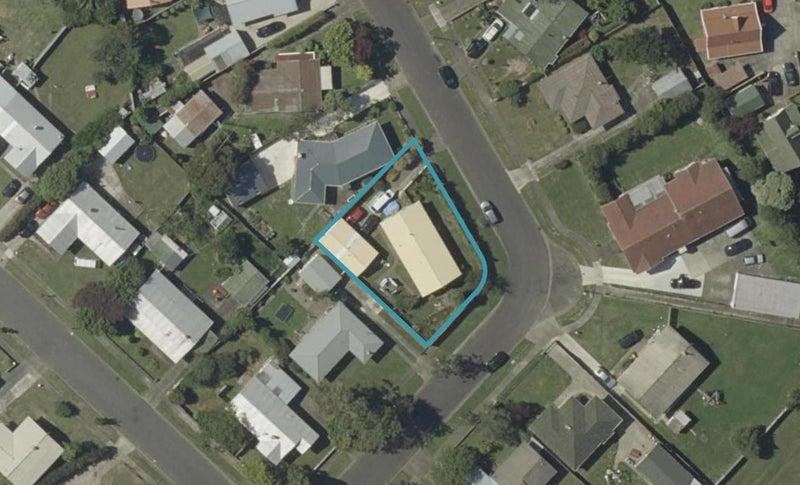 12 Dampier Avenue, Awapuni, Palmerston North - Carousel 1