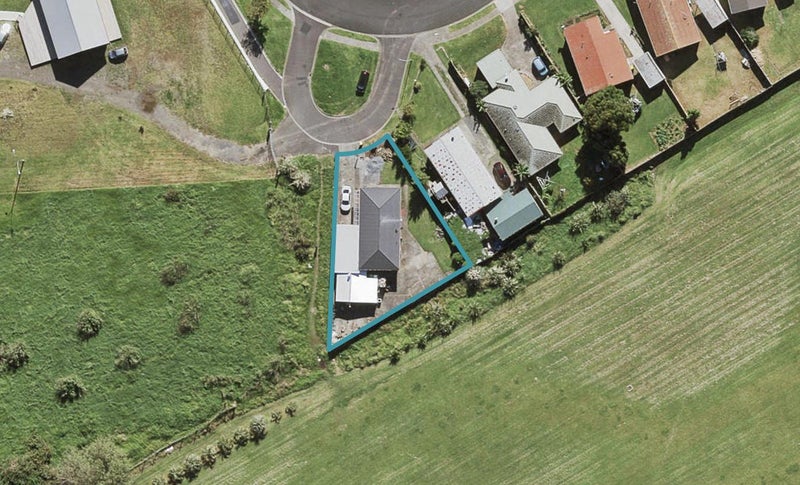 49 Calthorp Close, Favona, Auckland - Carousel 1