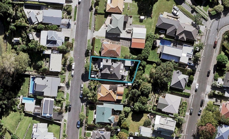 27 Westmere Park Avenue, Westmere, Auckland - Carousel 1