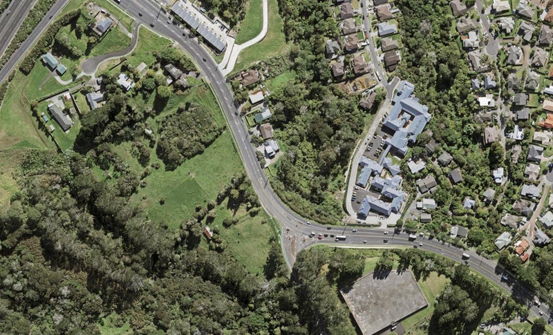 131 Albany Highway, Unsworth Heights, Auckland - Carousel 1