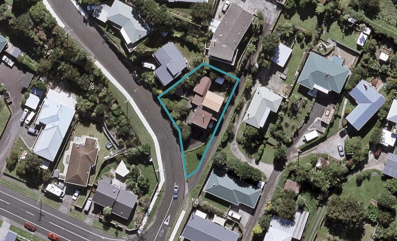 4 Crownhill Street, Spotswood, New Plymouth - Carousel 1