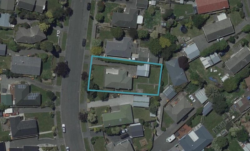 107 Warren Crescent, Hillmorton, Christchurch - Carousel 1