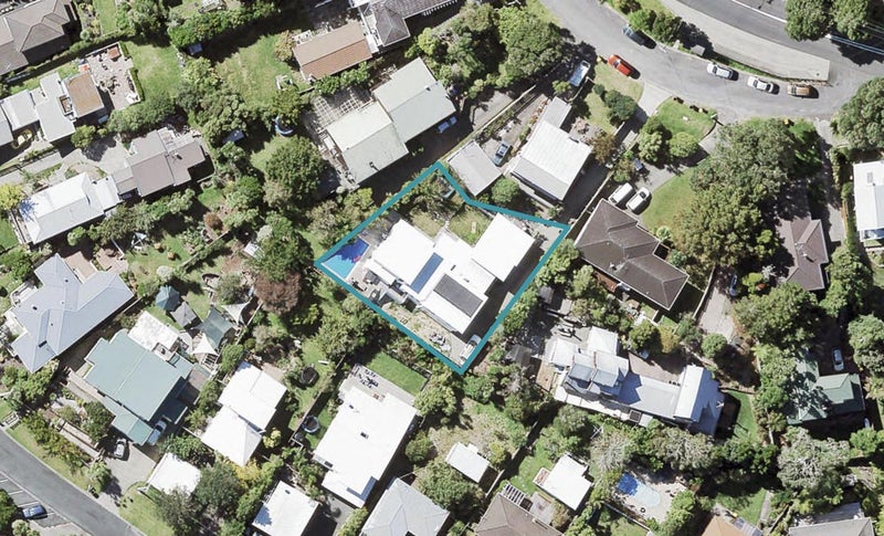 514 Beach Road, Murrays Bay, Auckland - Carousel 1