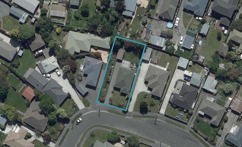 17 Bourne Crescent, Papanui, Christchurch - Carousel 1