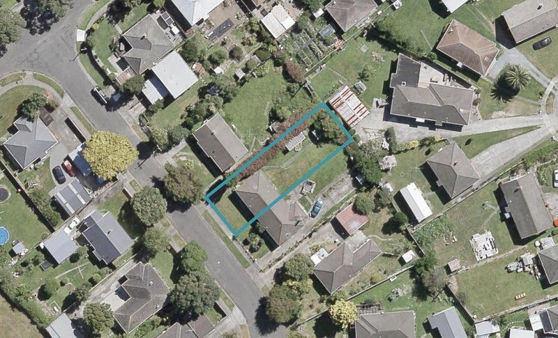 3 Hamua Grove, Waiwhetu, Lower Hutt - Carousel 1