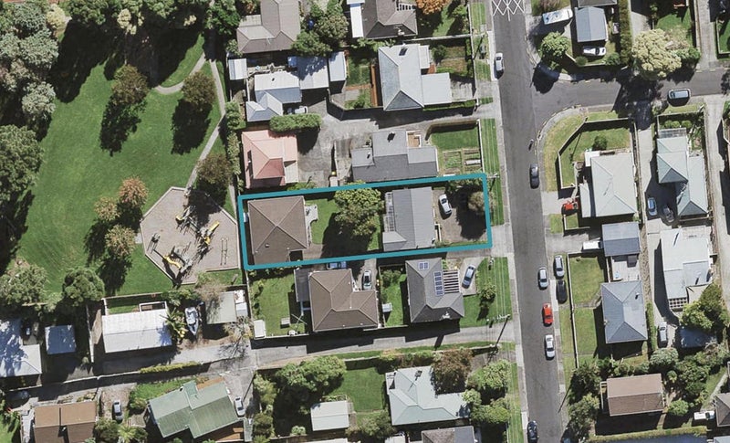 1/24 Elliott Avenue, Bayview, Auckland - Carousel 1
