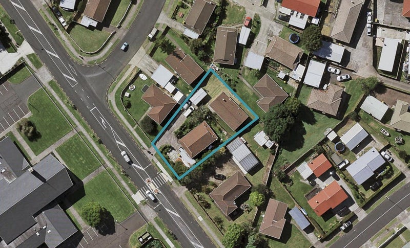 2/44 Dawson Road, Otara, Auckland - Carousel 1