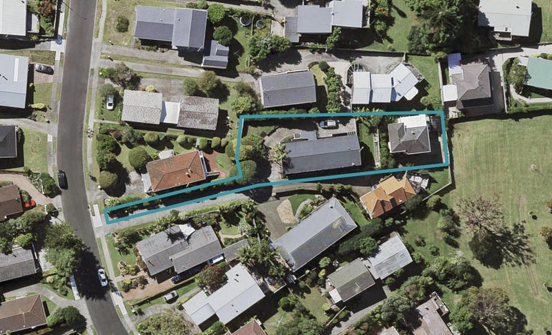 2/42 Knightsbridge Drive, Forrest Hill, Auckland - Carousel 1