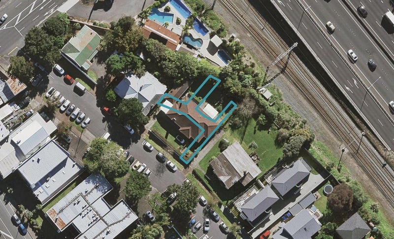 7/4 Patey Street, Epsom, Auckland - Carousel 1