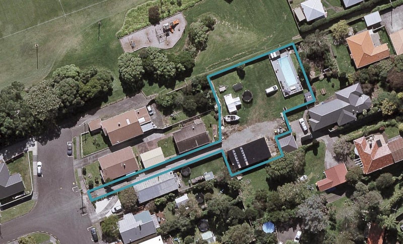 2/7 Lyn Street, Lynmouth, New Plymouth - Carousel 1