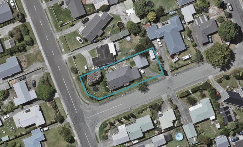 27 Mazengarb Road, Paraparaumu Beach, Paraparaumu - Carousel 1