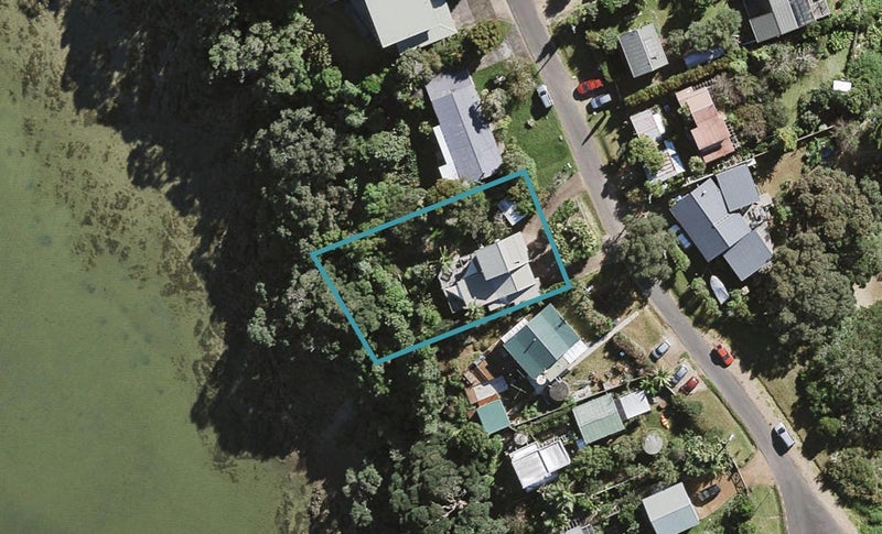 42 Shelly Beach Road, Surfdale, Waiheke Island - Carousel 1