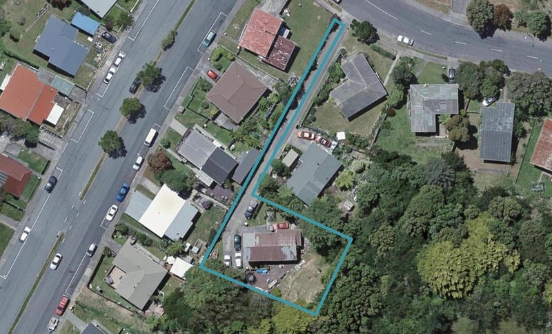 4 Nassau Avenue, Grenada North, Wellington - Carousel 1