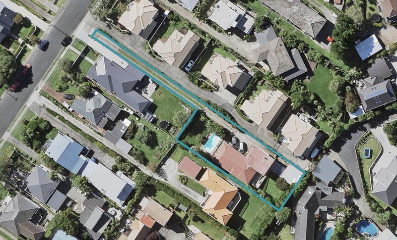 28 Eversleigh Road, Belmont, Auckland - Carousel 1