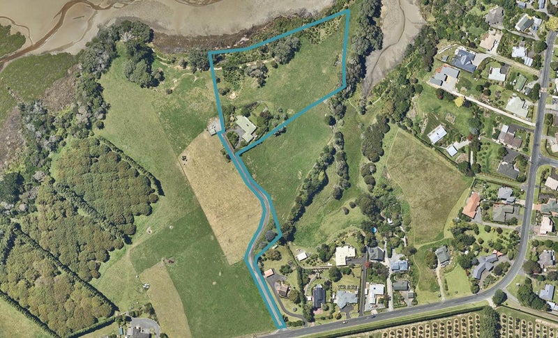 133 Tanners Point Road, Tanners Point, Katikati - Carousel 1