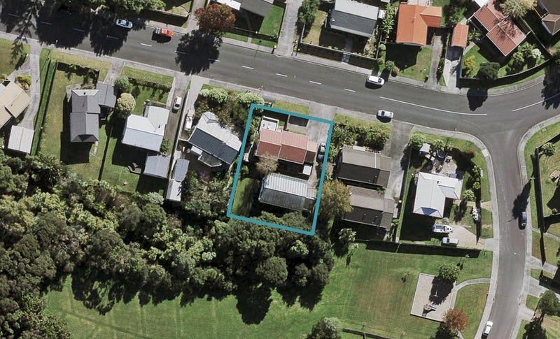1/22 Devonshire Road, Unsworth Heights, Auckland - Carousel 1