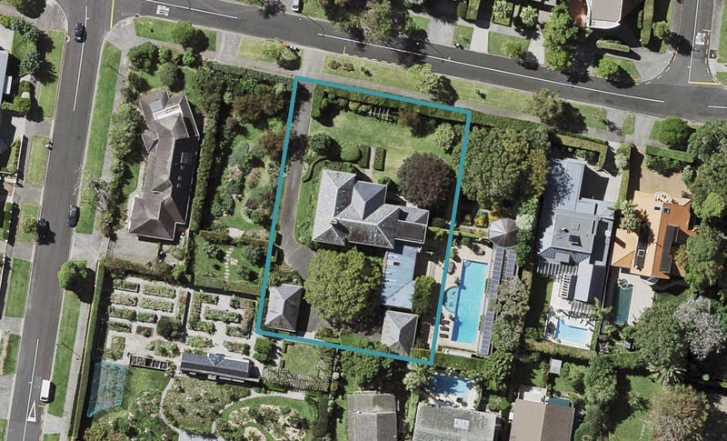 75 Godden Crescent, Mission Bay, Auckland - Carousel 1