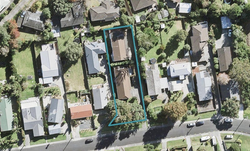 2/0 Alexander Avenue, Torbay, Auckland - Carousel 1