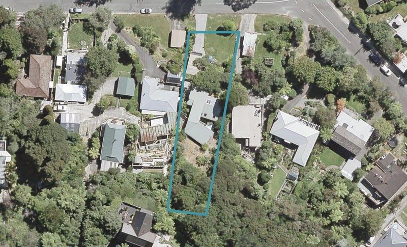 134 Wyndham Road, Pinehaven, Upper Hutt - Carousel 1