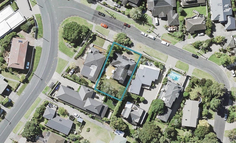 52 View Road, Campbells Bay, Auckland - Carousel 1