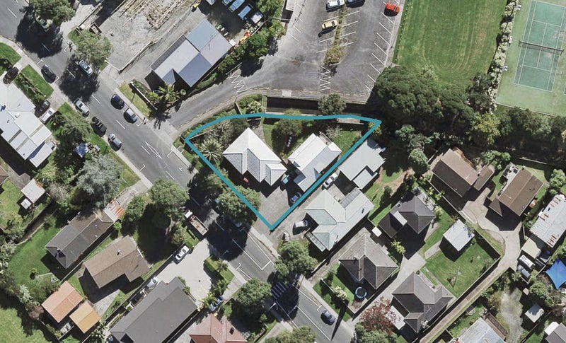 1/13 Chartwell Avenue, Glenfield, Auckland - Carousel 1