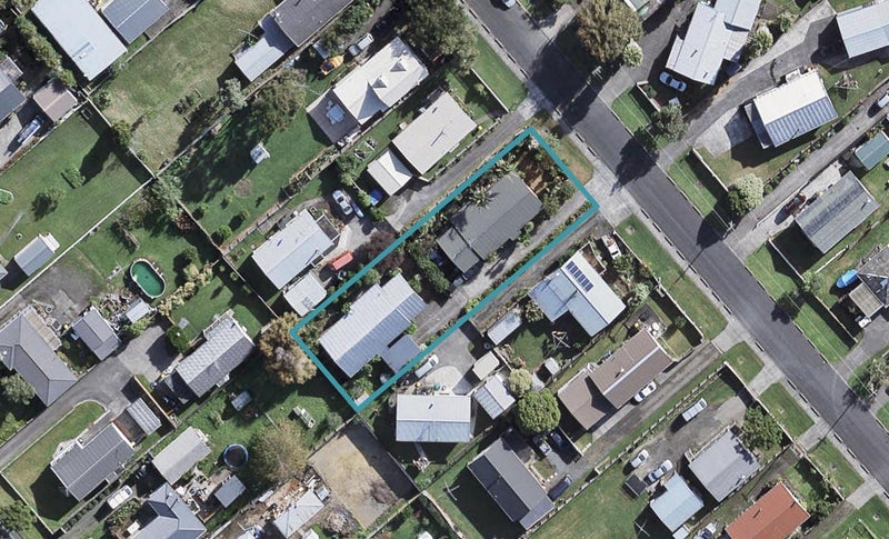 1/10 Te Moau Avenue, Parakai, Helensville - Carousel 1