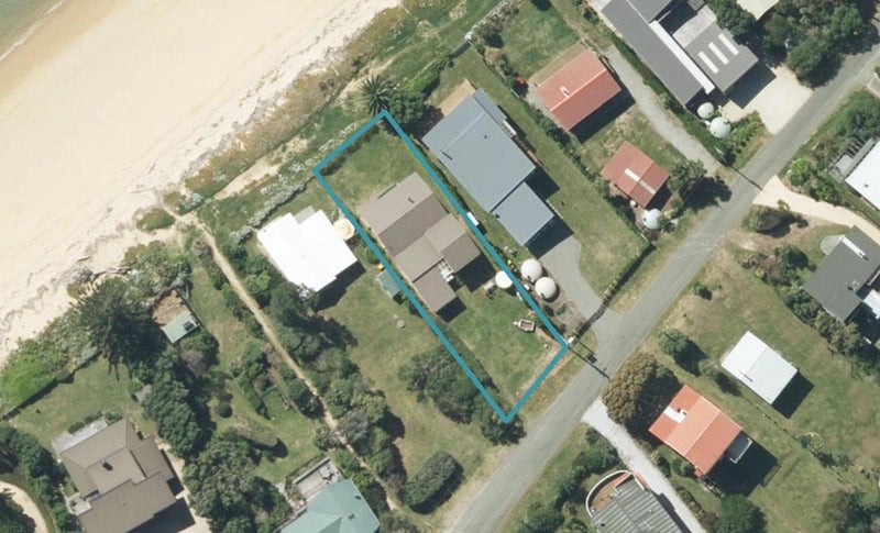 30 Peninsula Road, Tata Beach - Carousel 1