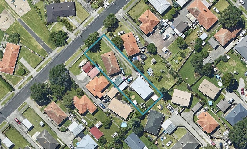 10 Anzac Road, Gate Pa, Tauranga - Carousel 1