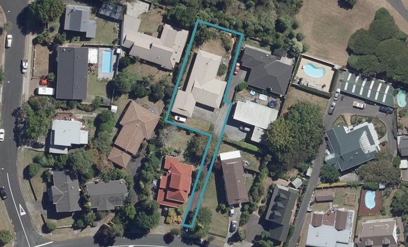 77 Glen Lynne Avenue, Queenwood, Hamilton - Carousel 1