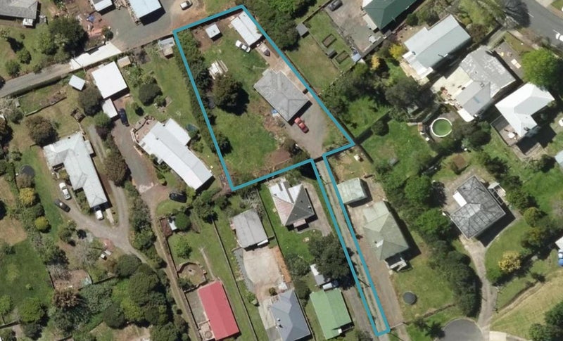 14 Lewis Street, Kamo, Whangarei - Carousel 1