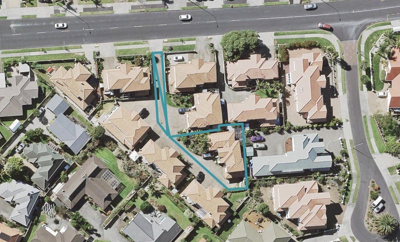 102B Meadowland Drive, Somerville, Auckland - Carousel 1
