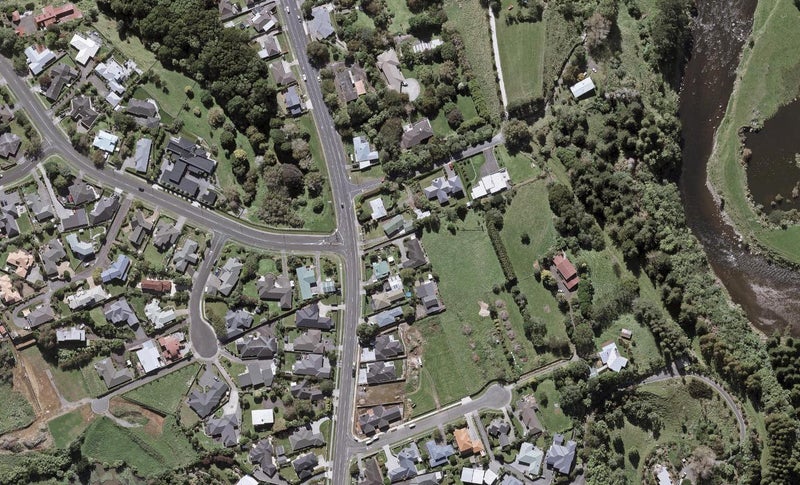 415A Mangorei Road, Highlands Park, New Plymouth - Carousel 1