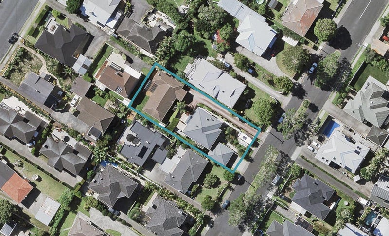 2/5 Northumberland Avenue, Hauraki, Auckland - Carousel 1
