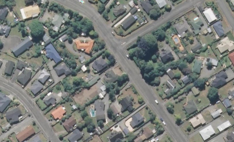 10 Taylor Street, Geraldine, Geraldine - Carousel 1