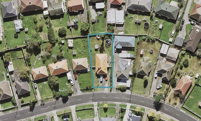 11 Parkinson Avenue, Wesley, Auckland - Carousel 1
