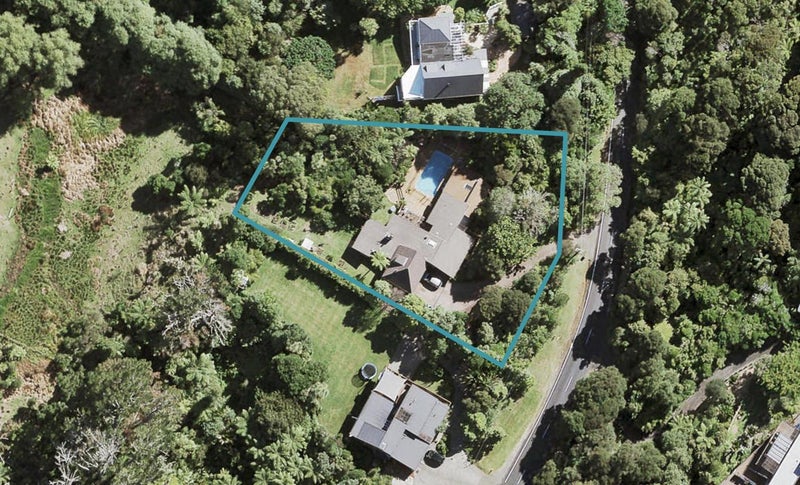 194 Carter Road, Oratia, Auckland - Carousel 1