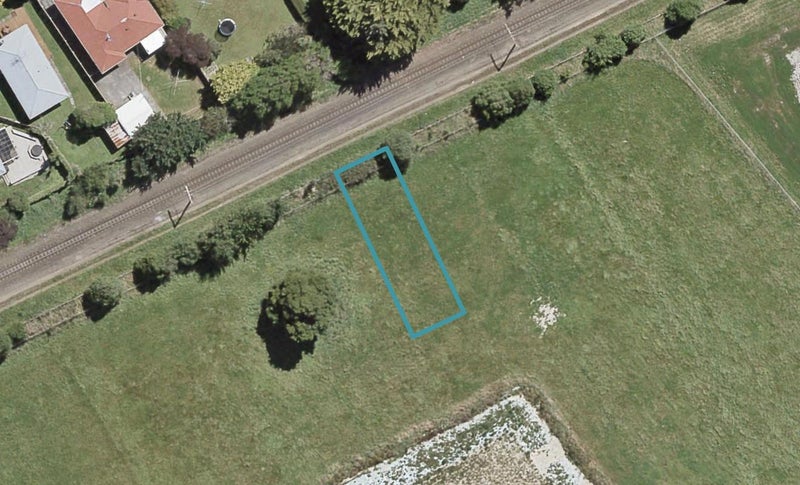 20 Te Kaeaea Crescent, Wallaceville, Upper Hutt - Carousel 1