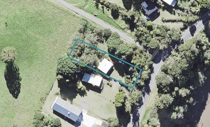 1278 Huia Road, Huia, Auckland - Carousel 1