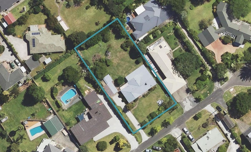 42 Island Road, Whataupoko, Gisborne - Carousel 1