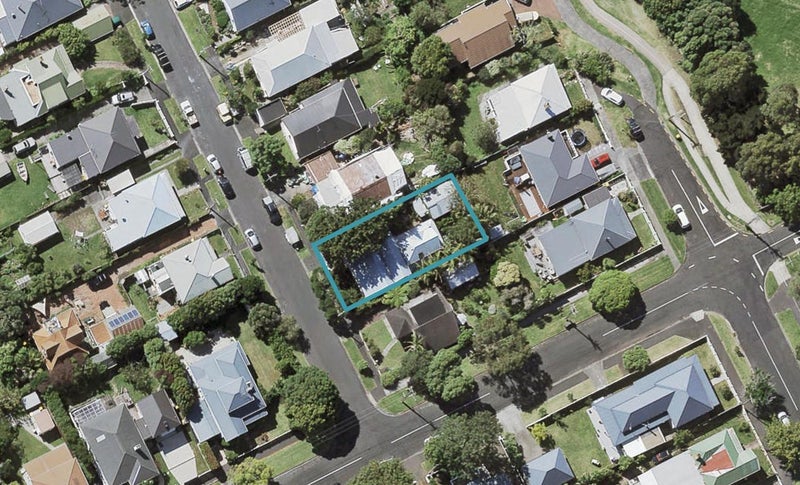 2A Bulwer Street, Devonport, Auckland - Carousel 1