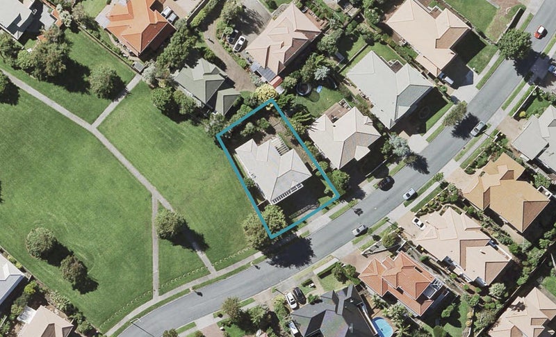 60 Edendale Road, Somerville, Manukau - Carousel 1