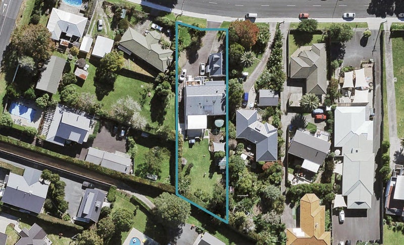 37 Schnapper Rock Road, Greenhithe, Auckland - Carousel 1