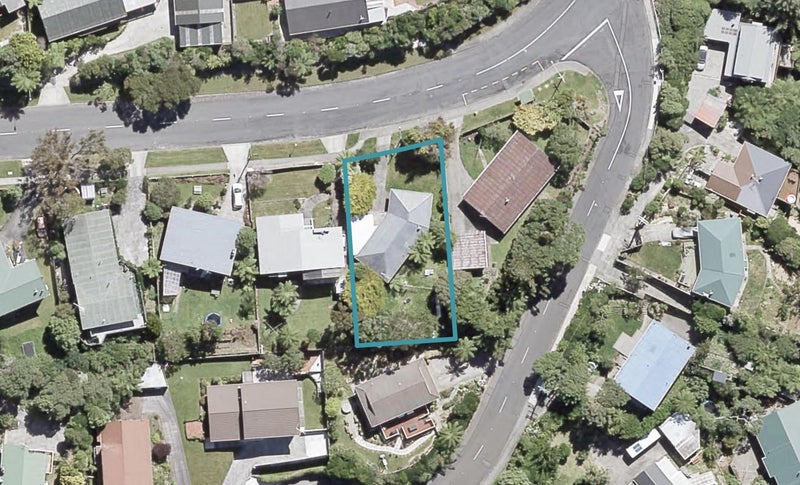 304 Dowse Drive, Maungaraki, Lower Hutt - Carousel 1