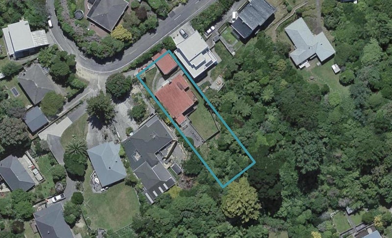 19 Olivia Crescent, Tawa, Wellington - Carousel 1