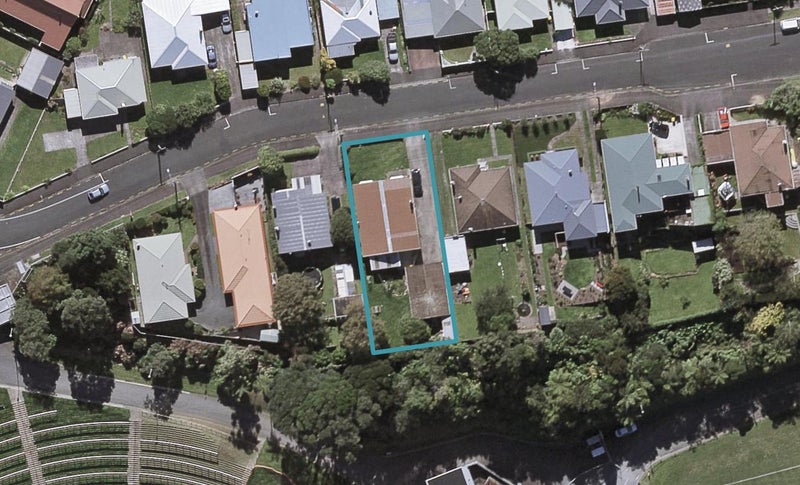 14 Maratahu Street, Westown, New Plymouth - Carousel 1