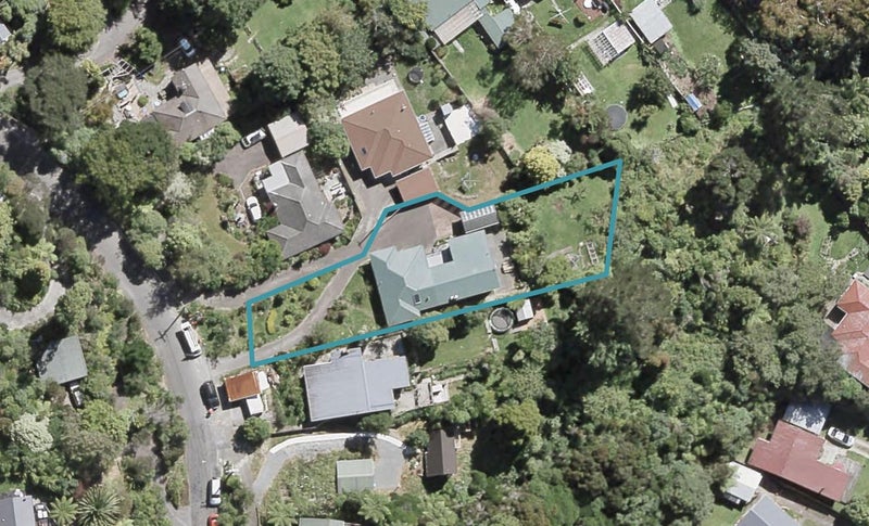 49 Wyndham Road, Pinehaven, Upper Hutt - Carousel 1