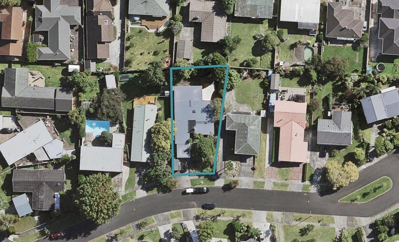 8 Frank Place, Hillpark, Auckland - Carousel 1