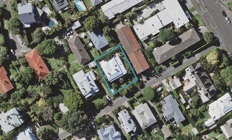 4 Tudor Street, Devonport, Auckland - Carousel 1