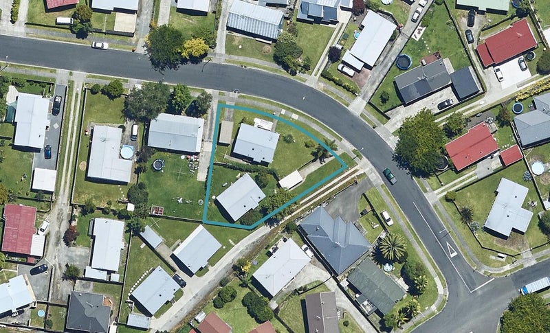 9B Solomon Street, Brookfield, Tauranga - Carousel 1