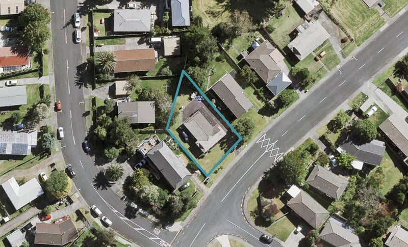 12 Gallony Avenue, Massey, Auckland - Carousel 1